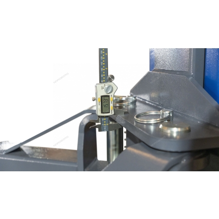 Электрогидравлический подъемник для автосервиса двухстоечный 4т электростопора + с верхней синхронизацией 380в N4120H1E-4B_3+2_380