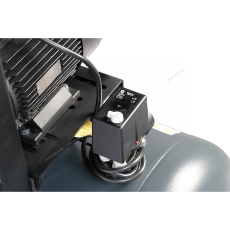 Компрессор поршневой с ременной передачей 380 В, ресивер 500 л, 1400 л/мин NCP500/1400 (NORDBERG)