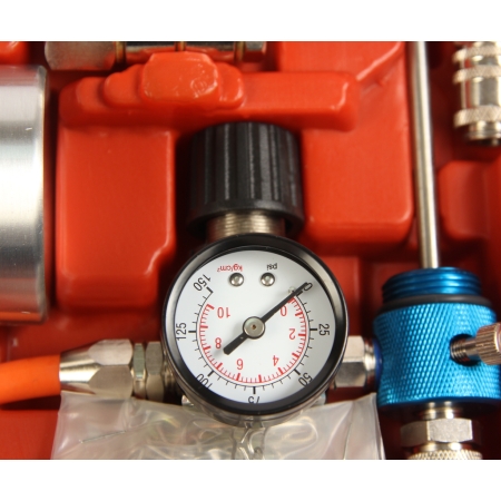 Устройство для очистки и тестирования топливной системы в кейсе JTC