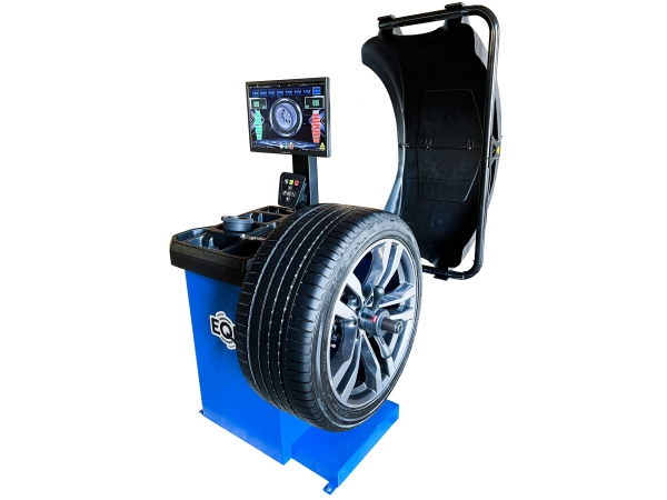ES-750 Балансировочный станок для легковых авто