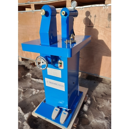 Клепальный станок для тормозных колодок TS-240-1