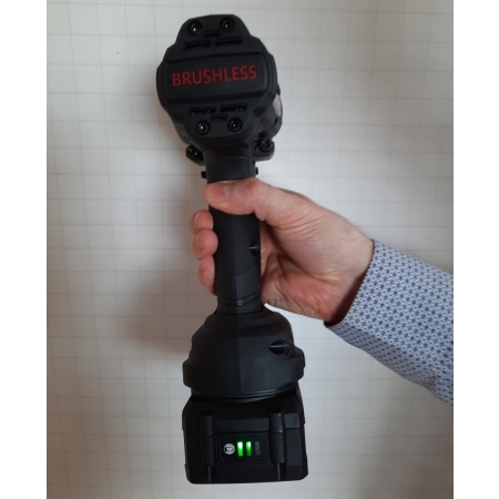 Гайковерт аккумуляторный RC8803