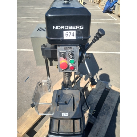 Станок сверлильный профессиональный (750 Вт, 20 мм, вариатор скорости, нарезание резьбы, тиски) ND2053PV RM 674 (NORDBERG)