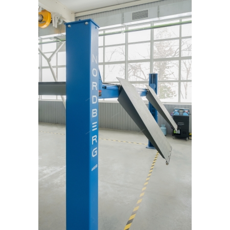 Подъемник четырехстоечный 6,5 т, для сход-развала, синий 4465B (NORDBERG)