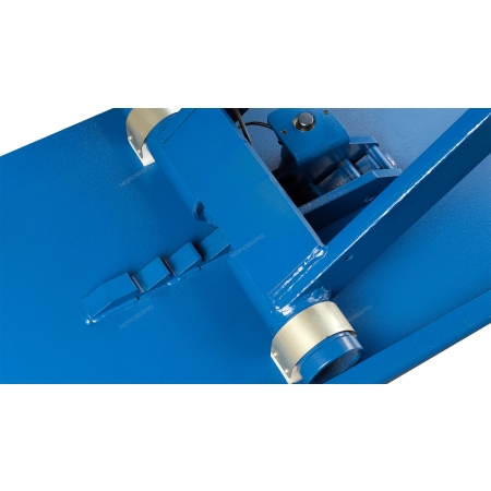 Ножничный подъемник автомобильный 3т напольный 380в N632-3B