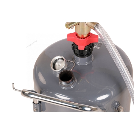 Маслонагнетатель ручной 65л N4016