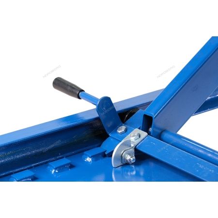 Подъемник для квадроцикла в гараж 680кг пневмопривод N4M5