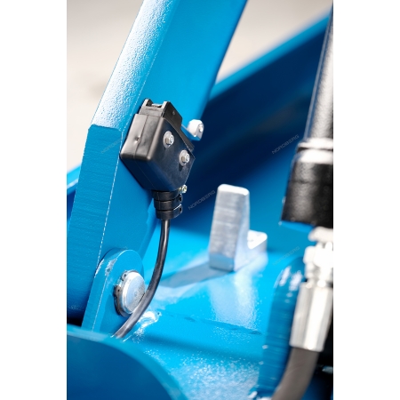 Подъемник ножничный для авто в гараж 3т 380в N631L-3B_380