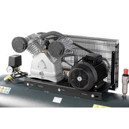 Компрессор поршневой с ременной передачей 380 В, ресивер 270 л, 880 л/мин NCP300/880 (NORDBERG)