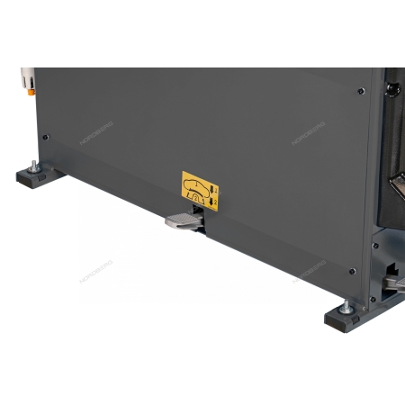 Станок шиномонтажный автомат, двухскоростной, стол с накладками, 380 В, серый 4642(G) (NORDBERG)