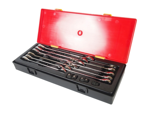 Набор ключей рожково-накидных трещоточных 14 предметов в кейсе JTC