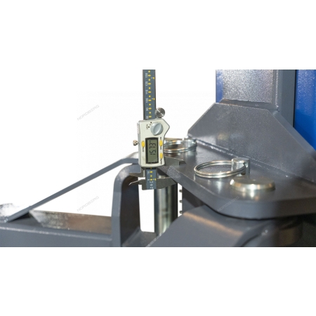 Подъемник для автомобиля двухстоечный 4т электростопора + с верхней синхронизацией 380в N4120HE-4B_3+2_380