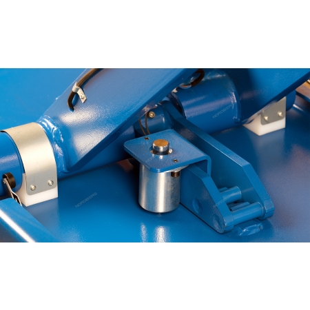 Ножничный подъемник автомобильный 3т напольный 380в N632-3B