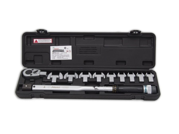 Динамометрический ключ 40-210 Нм. с набором рожковых насадок 13-30, 4673, Hans