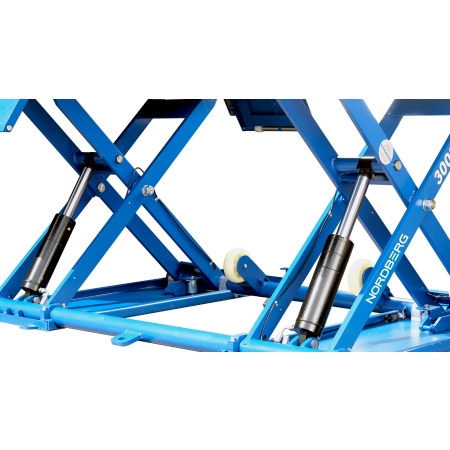 Ножничный подъемник автомобильный 3т напольный 380в N632-3B