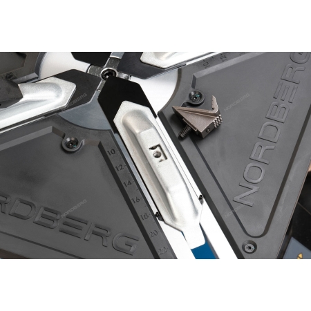 Станок шиномонтажный автомат, двухскоростной, стол с накладками, 380 В, серый 4642(G) (NORDBERG)