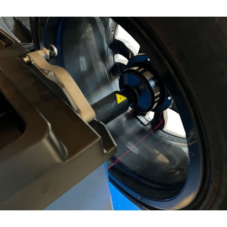 ES-750 Балансировочный станок для легковых авто