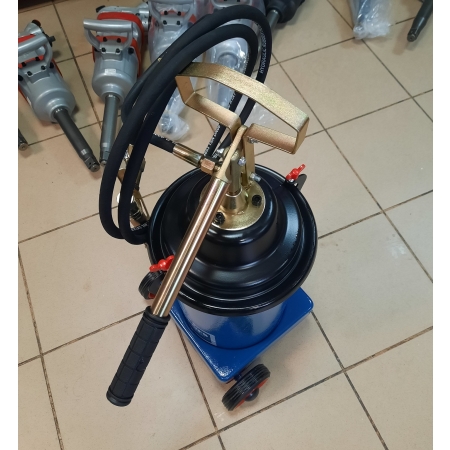 Нагнетатель смазки ручной 13кг ES-60300