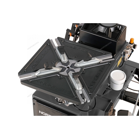 Станок шиномонтажный полуавтомат, двухскоростной, стол с накладками, взрывная накачка, 380 В, серый 4639G 380 (NORDBERG)